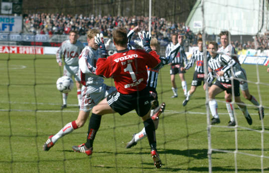 Premiärmålet, Mathias Eklund