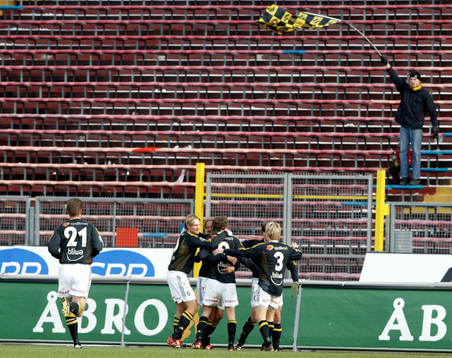 Daniel Hoch, AIK gratuleras