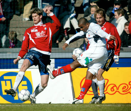 Alvaro Santos gör 2-1 till HIF