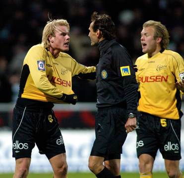 Fredrik Stenman, Elfsborg visa domaren Miro Ukalovic att