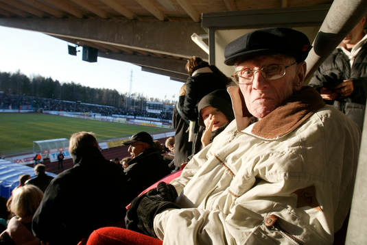 Legenden Stig Svensson fick åter se allsvensk fotboll på