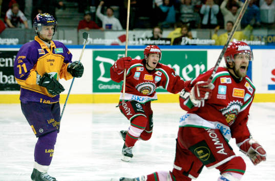Frölunda svenska mästare! Tomi Kallio jublar