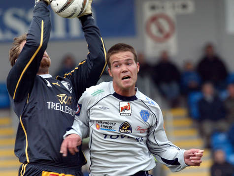 Fredrik Persson, målvakt, TFF och Magnus Wallin, Falkenberg