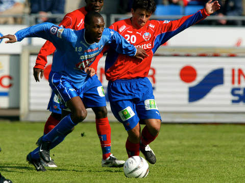 Atiba Hutchinsson, Öster