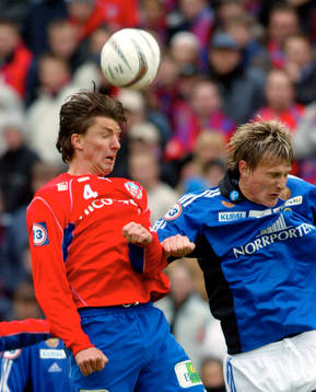 Mikael Gustavsson, Helsingborg i nickduell med Tom Kåre