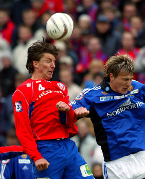Mikael Gustavsson, Helsingborg i nickduell med Tom Kåre