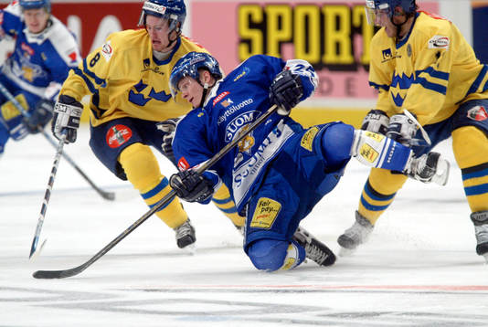 Jukka Hentunen, Finland och Niklas Kronwall och Daniel