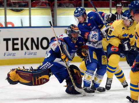 Pasi Nurminen, målvakt och Toni Söderholm, Finland och