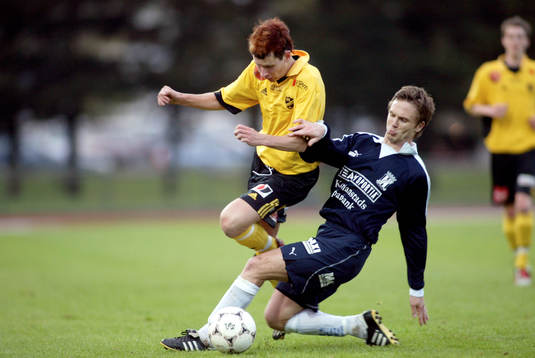 Jens Svensson stoppar David Hansson. Brytning, fällning