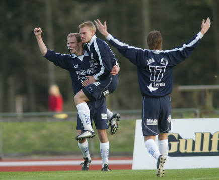 KFF segerjublar, Peter Martinsson har avgjort och tar