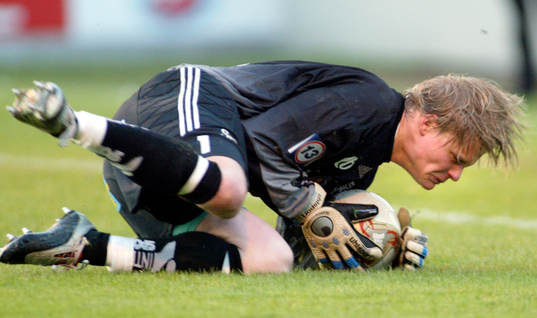 Erland Hellström, målvakt, Assyriska