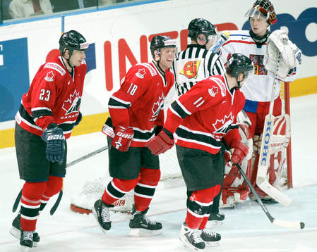 Mathieu Dandenault, Kirk Maltby och Cory Cross, Kanada,