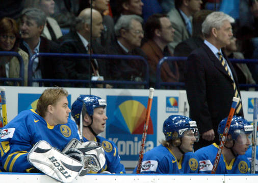 Tommy Salo, målvakt. Bås