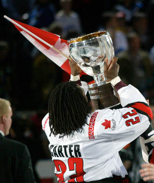 Ishockey, VM, Final, Kanada , Anson Carter, med bucklan.