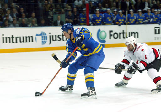 Mats Sundin, missar målchans, hakas av Jamie Heward