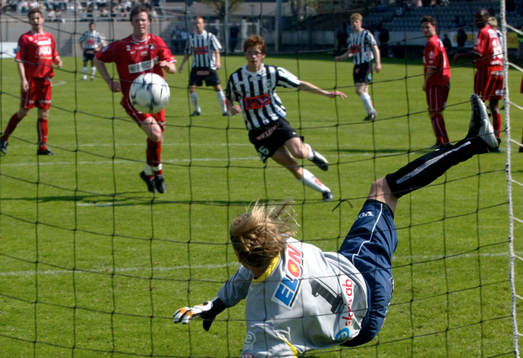 Björn Stringheim, målvakt,  har räddat kanonhård