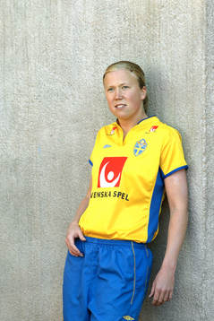 Sara Larsson, Sverige