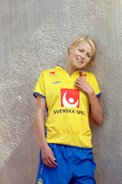 Josefine Öhqvist, Sverige