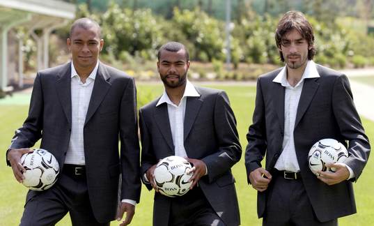 Gilberto, Ashley Cole och Robert Pires, Arsenal i sina Hugo