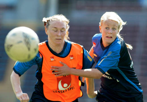Frida Östberg och Josefine Öhqvist, Sverige