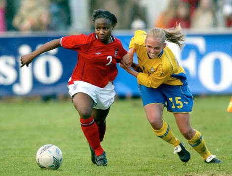 Jennie Andréasson, Sverige och Faye Cardin, England