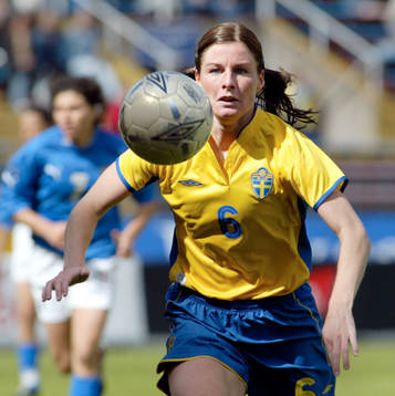 Malin Moström, Sverige