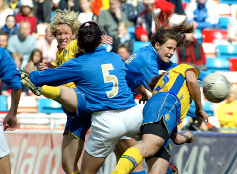 Victoria Svensson och Hanna Marklund, Sverige