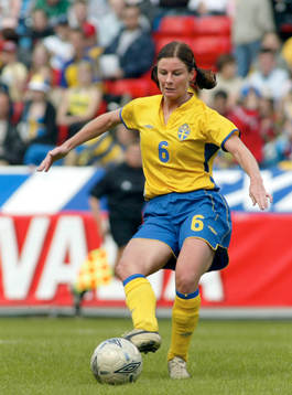 Malin Moström, Sverige