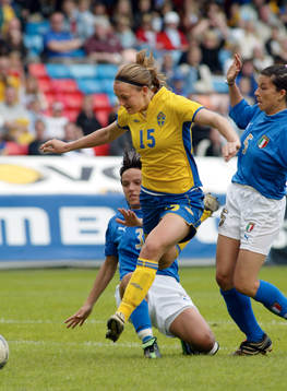 Therese Sjögran, Sverige och Tatiana Zorri och Manuela