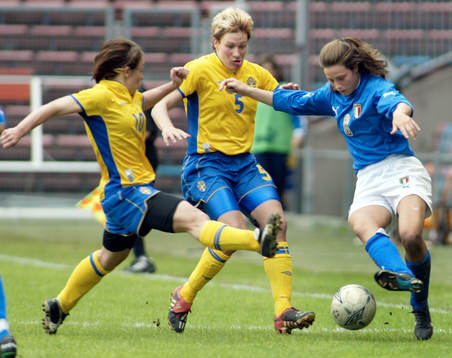 Hanna Ljungberg och Kristin Bengtsson, Sverige och Elisa