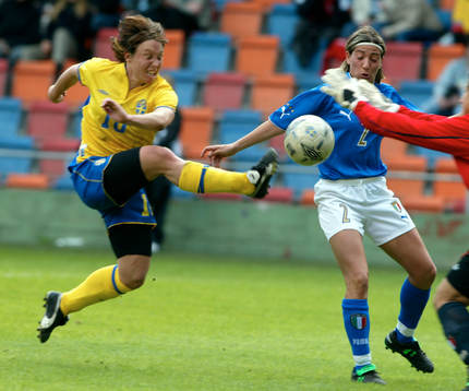 Hanna Ljungberg gör 2-0