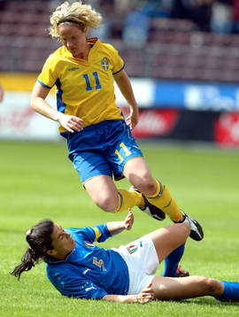 Victoria Svensson, Sverige och Manuela Tesse, Italien
