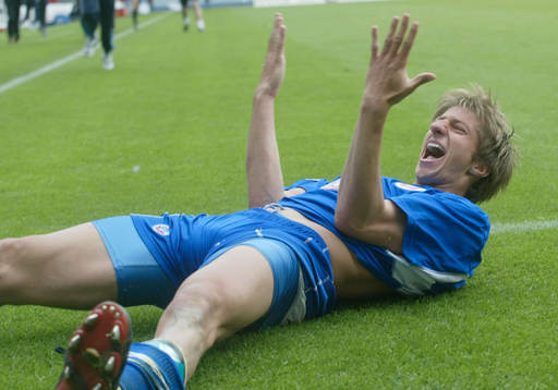 Marco Vorbeck har avgjort med 2-0 och Hansas kontrakt är