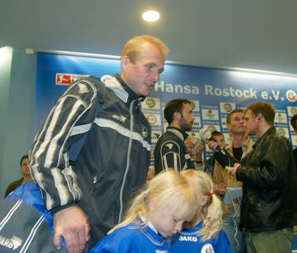 En mycket besviken Peter Wibrån vänder Hansa Rostock