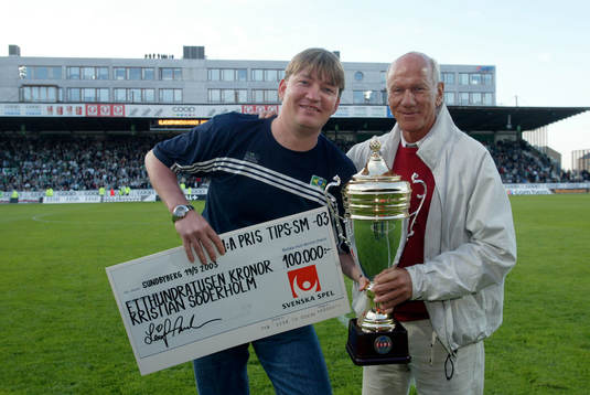 Tommy Svensson förre detta förbundskapten delade ut