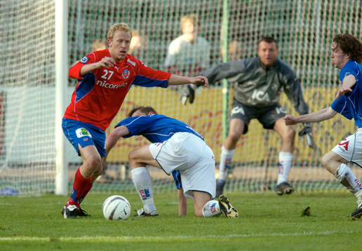 Gustaf Andersson, Helsingborg, vänder bort en