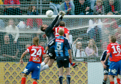 Andreas Isaksson, målvakt. Mål