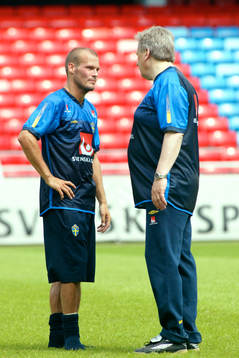 Fredrik Ljungberg och Tommy Svensson, tränare, Sverige