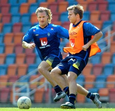 Johan Mjällby och Anders Svensson, Sverige