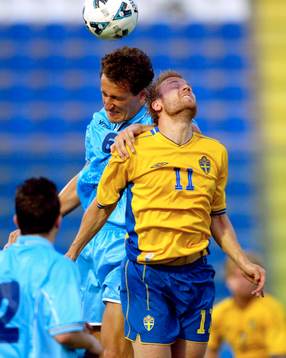 Mattias Jonson i höjdduell med Simone Bacciocchi