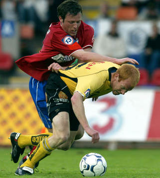 Marcus Jonsson, Öster trycker ner Magnus Samuelsson,