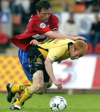 Marcus Jonsson, Öster trycker ner Magnus Samuelsson,
