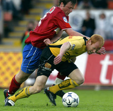 Marcus Jonsson, Öster trycker ner Magnus Samuelsson,