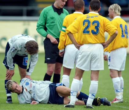 Fotboll. Superettan. Skada