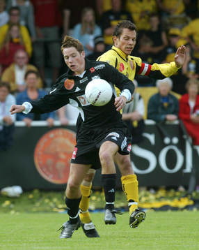 Johan Persson, IFK, mot Peter Hiir-Salaka