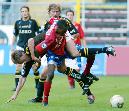 Atiba Hutchinson, Öster och Svante Samuelsson, AIK
