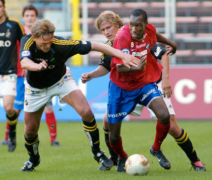 Atiba Hutchinson, Öster och Svante Samuelsson, AIK