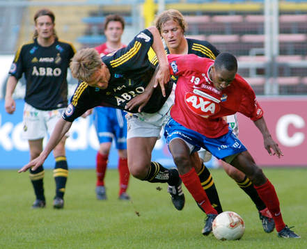 Atiba Hutchinson, Öster och Svante Samuelsson, AIK