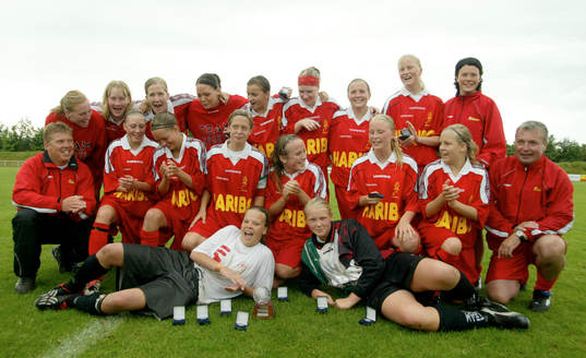 Skåne FF, lagbild, Vilt jubel när Skåne vann mot Örebro