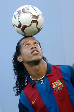 Ronaldinho, Barcelona